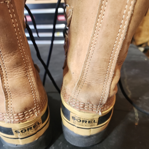 Sorel Caribou boots - Picture 3 of 9